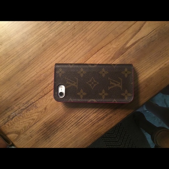 Louis Vuitton IPhone 7 Phone Case - Picture 2 of 4